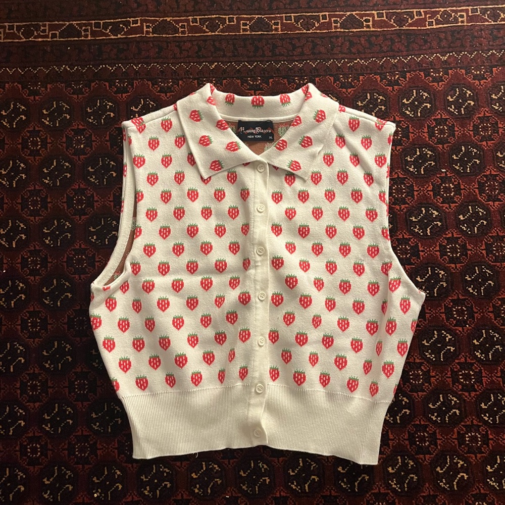 Rowing Blazers women's sleeveless collared button-up knit